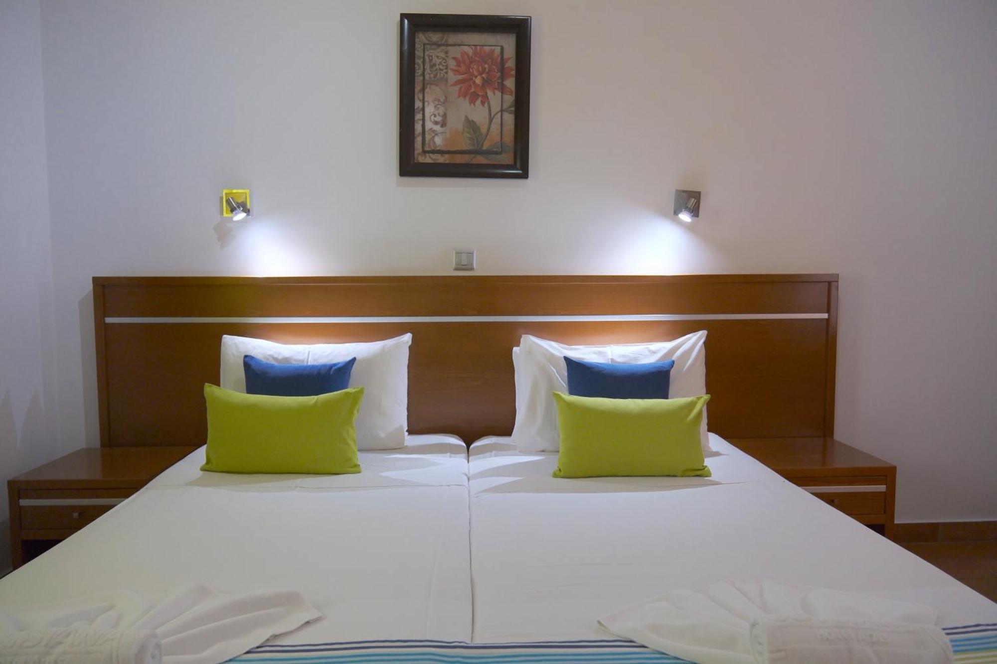 Loutsiana Deluxe Apts Agia Napa Quarto foto